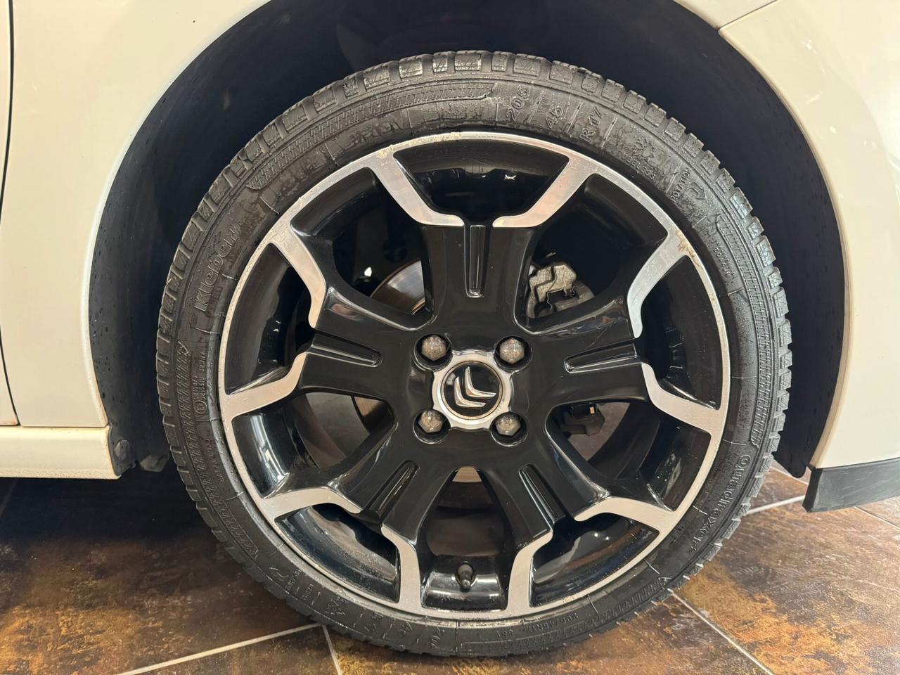 Ds DS3 3 1.2 VTi 82 So Chic