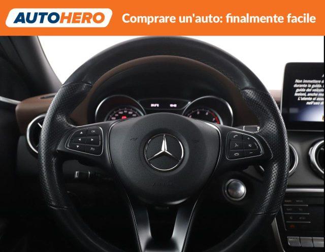MERCEDES-BENZ GLA 220 Automatic 4Matic Sport