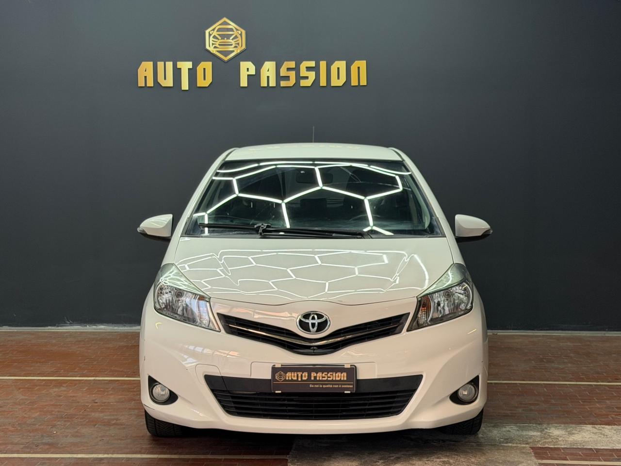 Toyota Yaris 1.0 5 porte Lounge