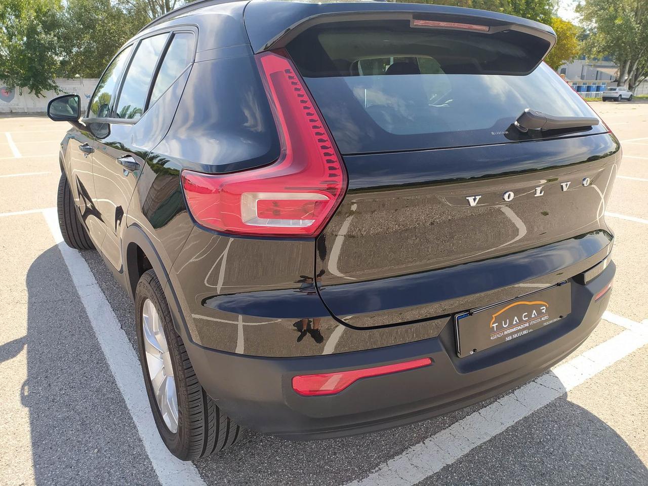Volvo XC40 Momentum D3 #6463
