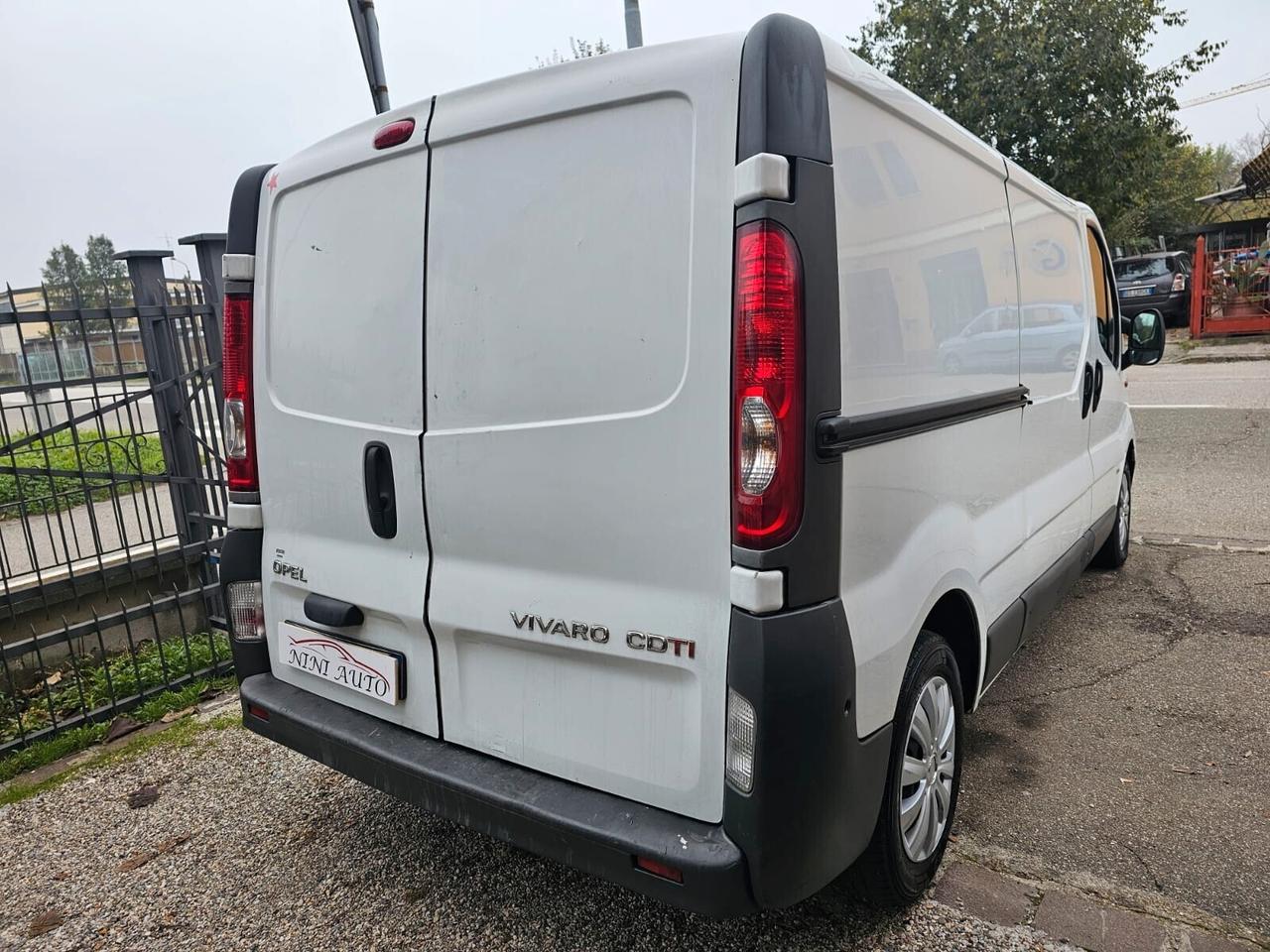 Opel Vivaro 2.0 CDTI 120cv Passo Lungo Furgonato