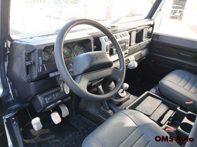 LAND ROVER Defender 90 2.5 Td5 Station Wagon S - N1 Neopatentati