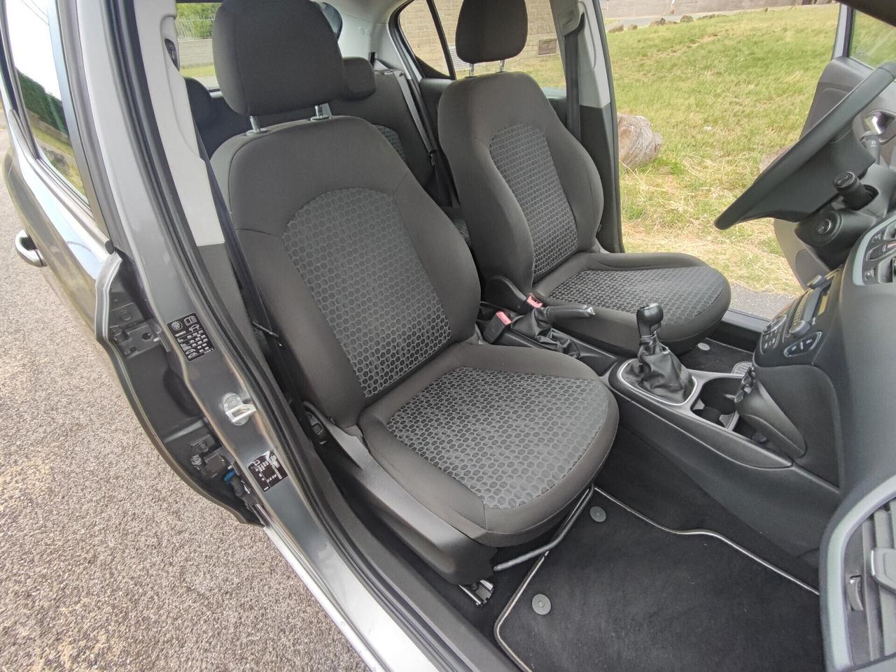 Opel Corsa 1.2 5 porte b-Color