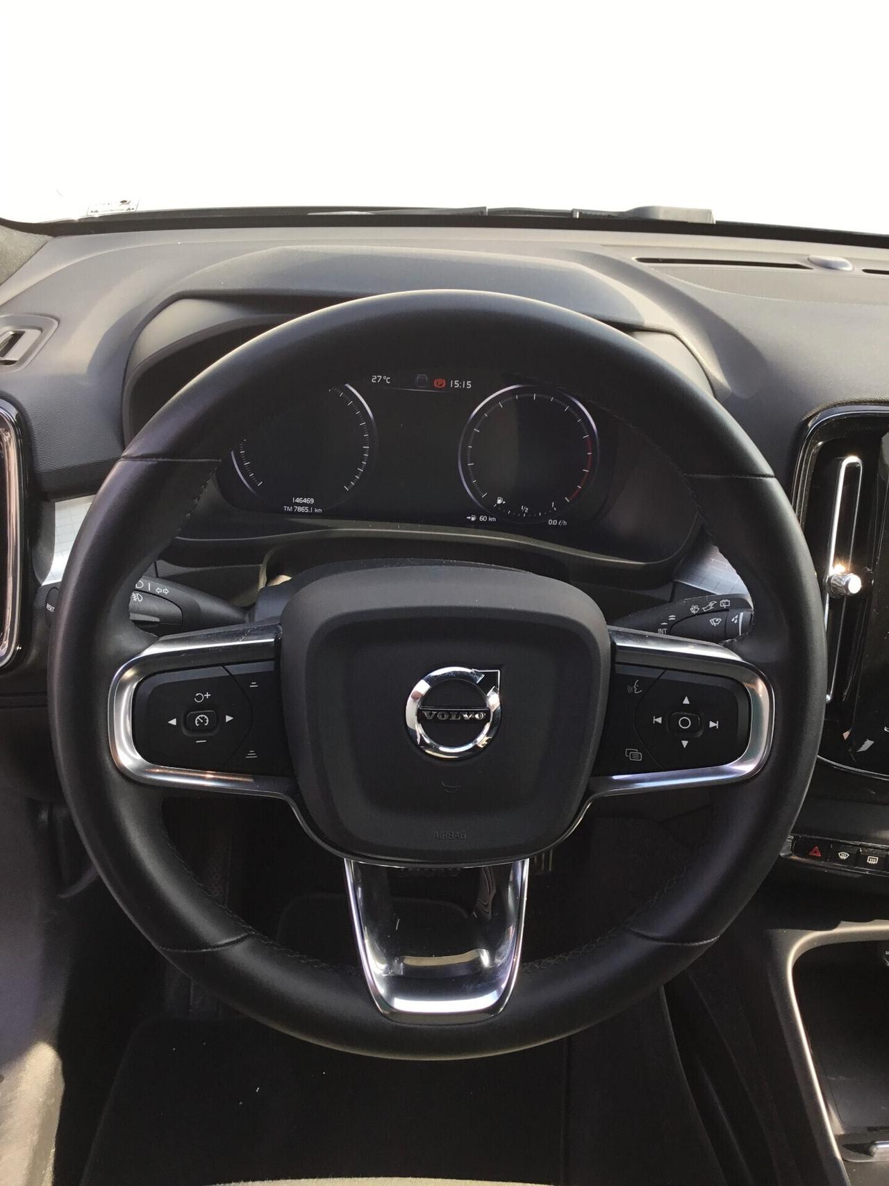 Volvo XC40 T2 Core CAMBIO AUTOMATICO