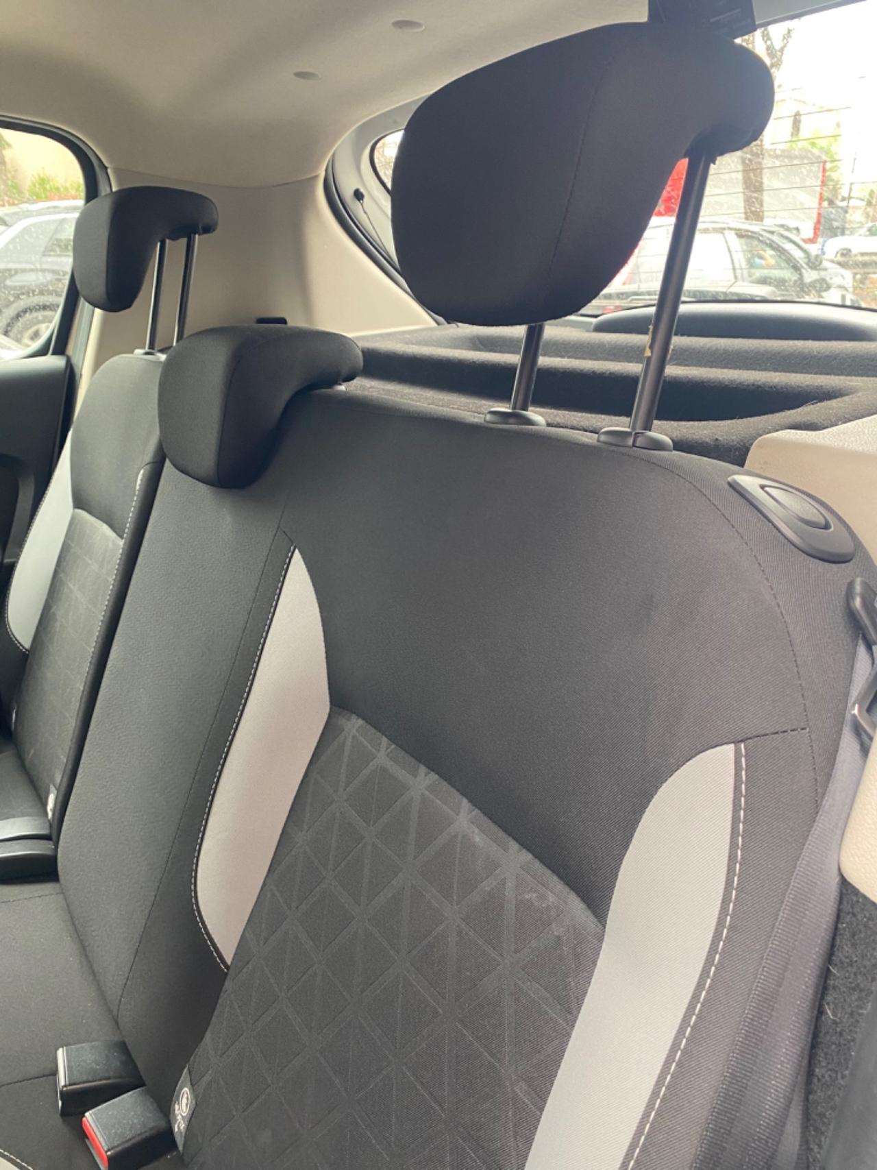 Dacia Sandero Stepway 1.5dci 2015 Full Navi