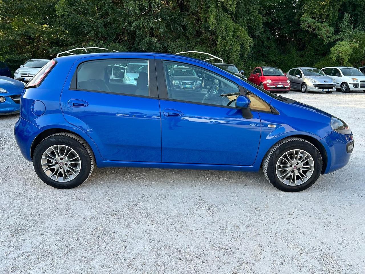 FIAT PUNTE EVO 1.4 77CV TOP PIRELLI NUOVE OK NEOP