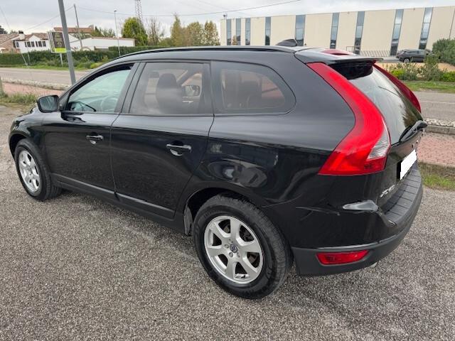 Volvo XC 60 D5 AWD Geartronic Summum