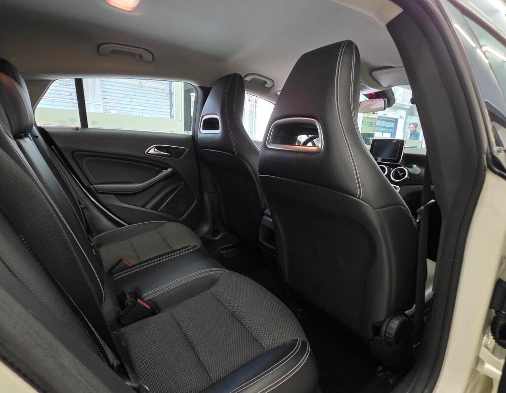 Mercedes-benz CLA 200 d 4Matic Automatic Sport