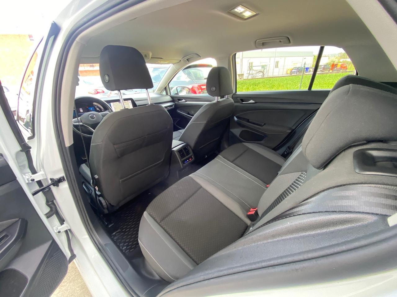 Volkswagen Golf VIII 2.0 TDI SCR Active 116cv