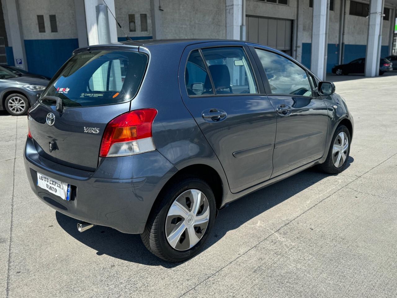 Toyota Yaris 1.3 5 porte 2009 neopatentati