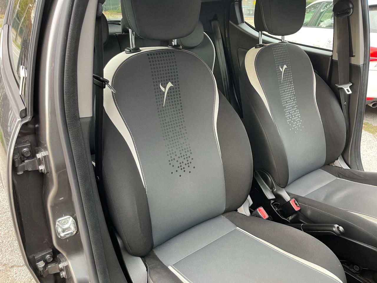 Lancia Ypsilon 1.2 69 CV 5 porte Gold