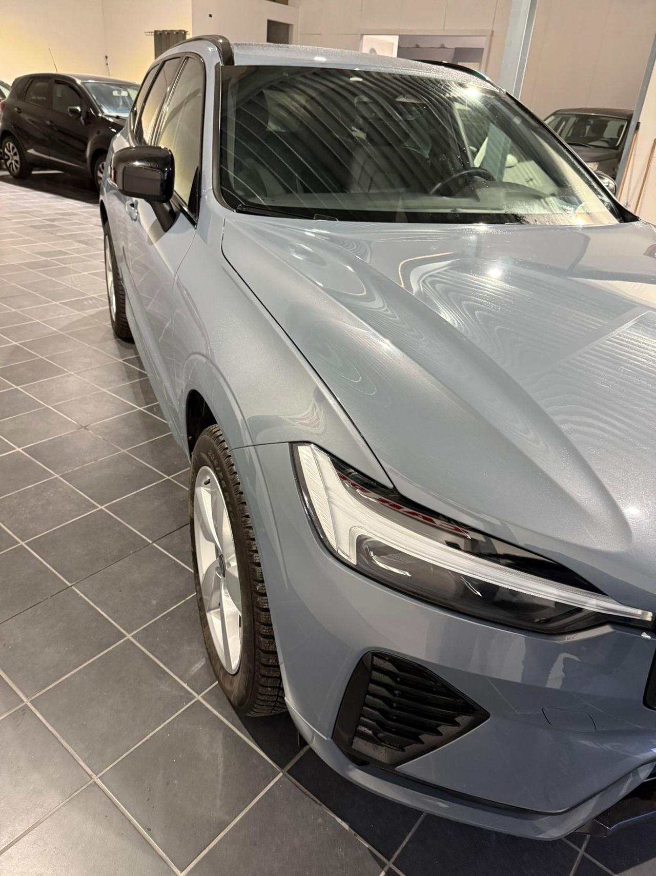 Volvo XC 60 -4x4 -UNICO PROPRIETARIO-GARANZIA