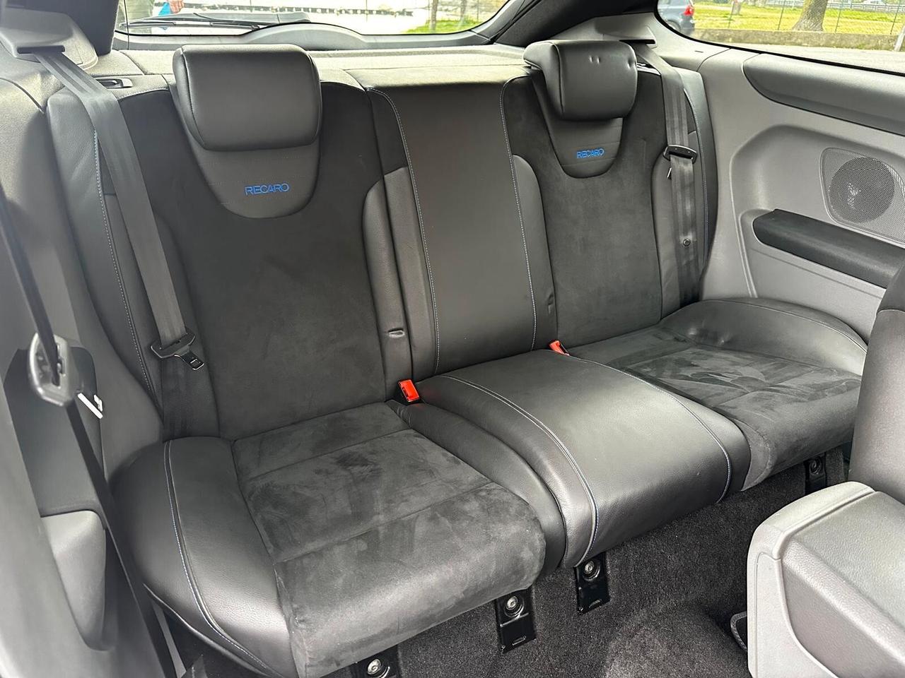 Ford Focus 2.5T (305CV) 3p. RS