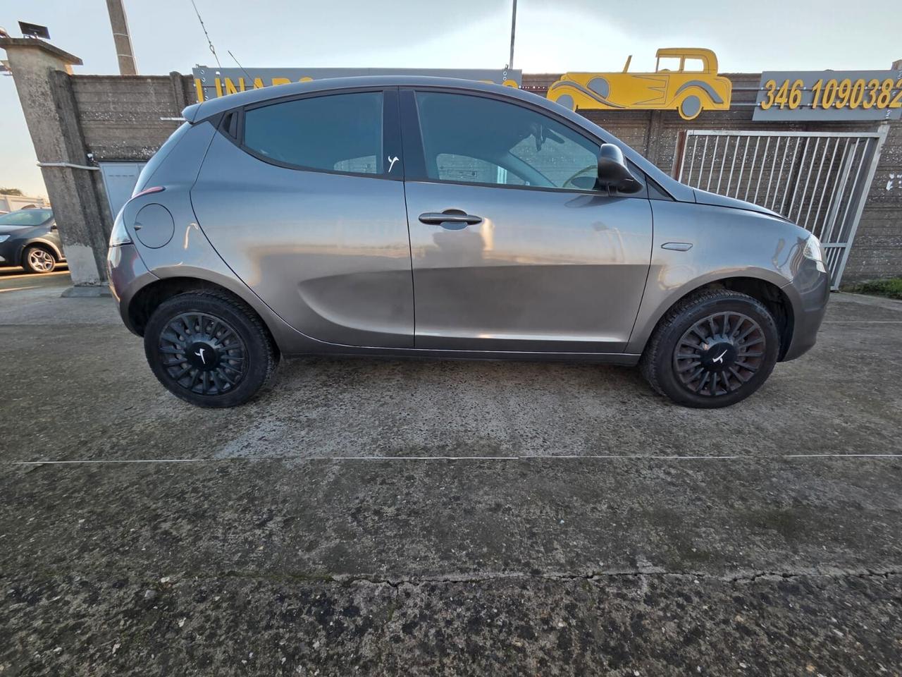 Lancia Ypsilon 1.2 69 CV 5 porte Elle