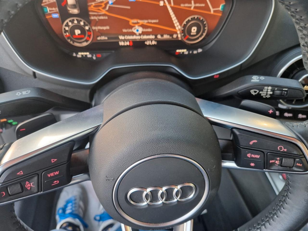 Audi TT Coupé 1.8 TFSI S tronic line