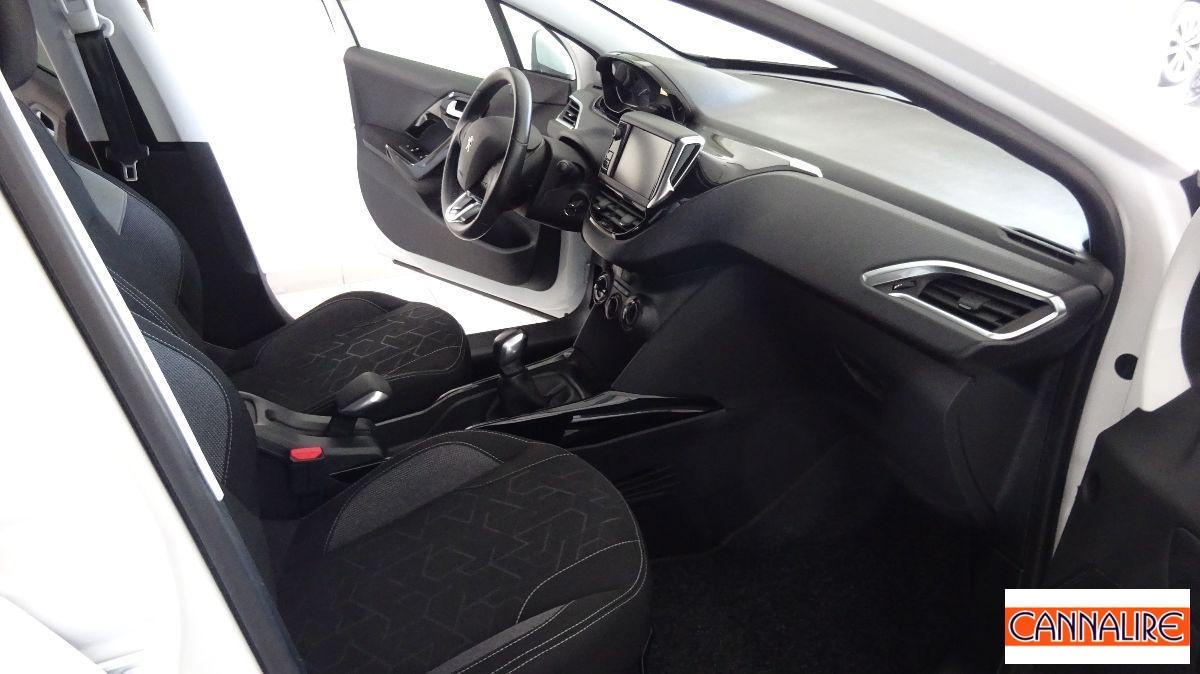 PEUGEOT - 2008 - PureTech 82 S&S Signature