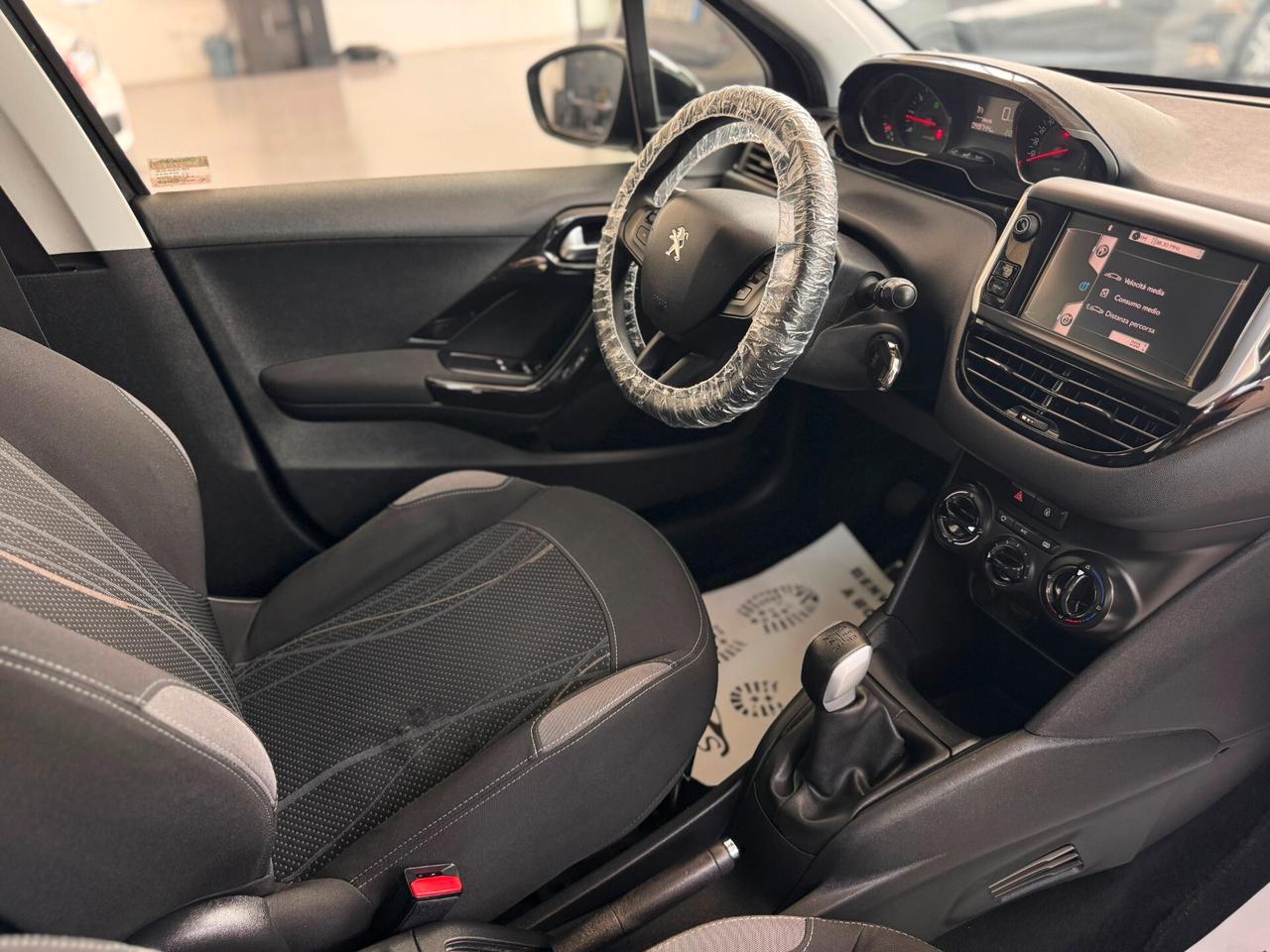 Peugeot 208 1.2 VTi 82 CV 5 porte Allure