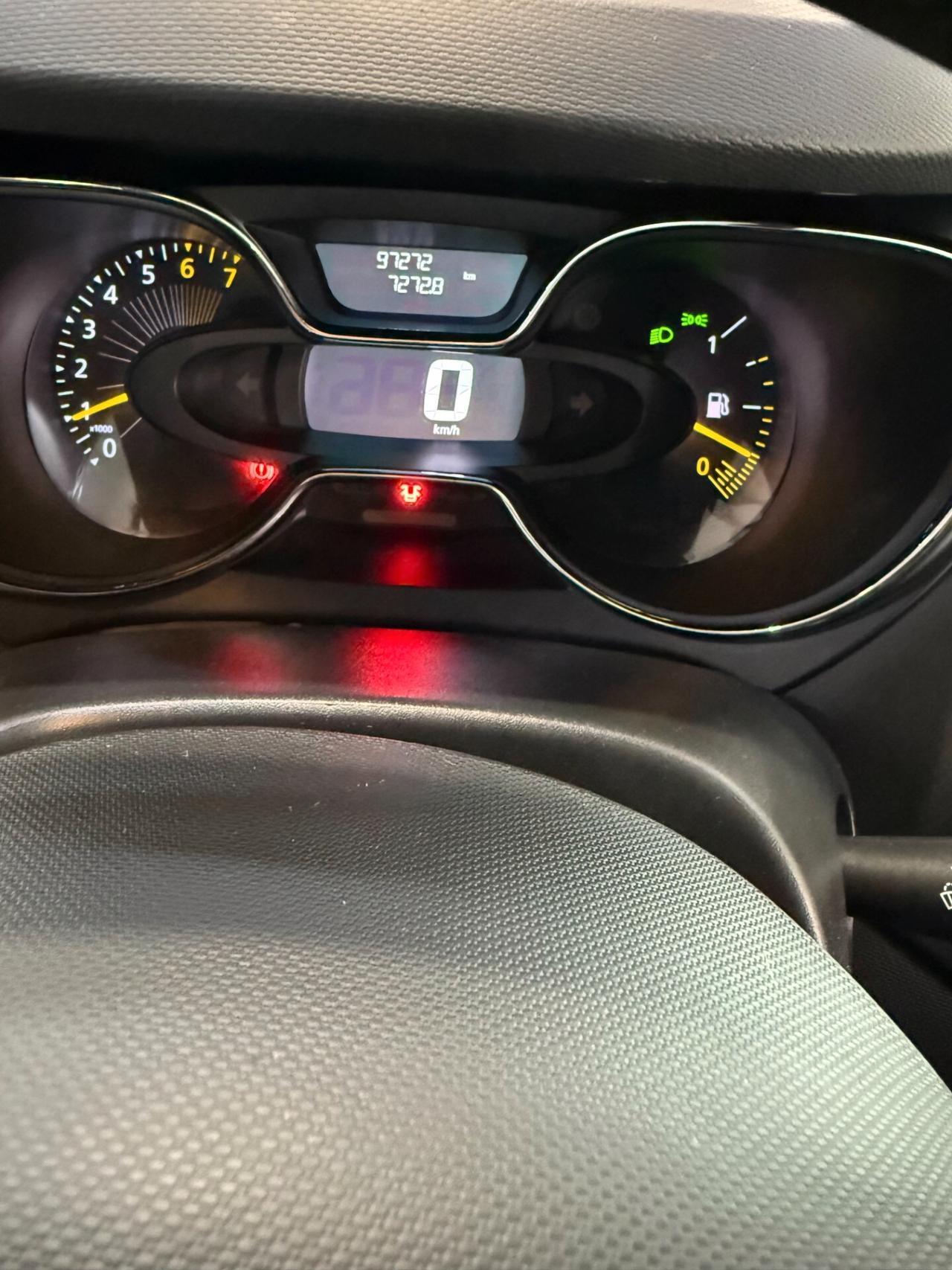 Renault Captur Benzina 90 CV Neopatentati