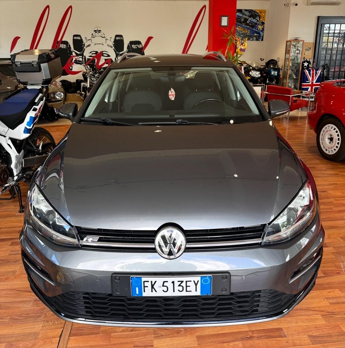 Volkswagen Golf Variant Sportsvan 1.6 TDI R-line