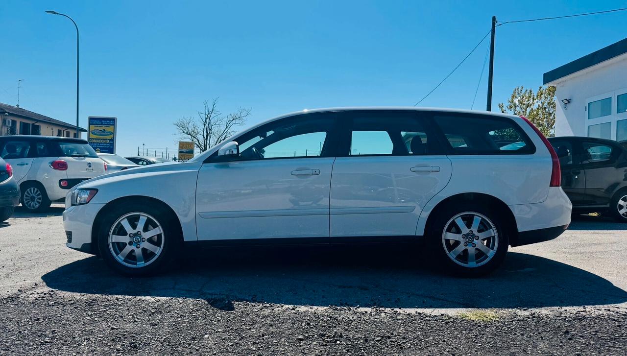 Volvo V50 D4 Kinetic