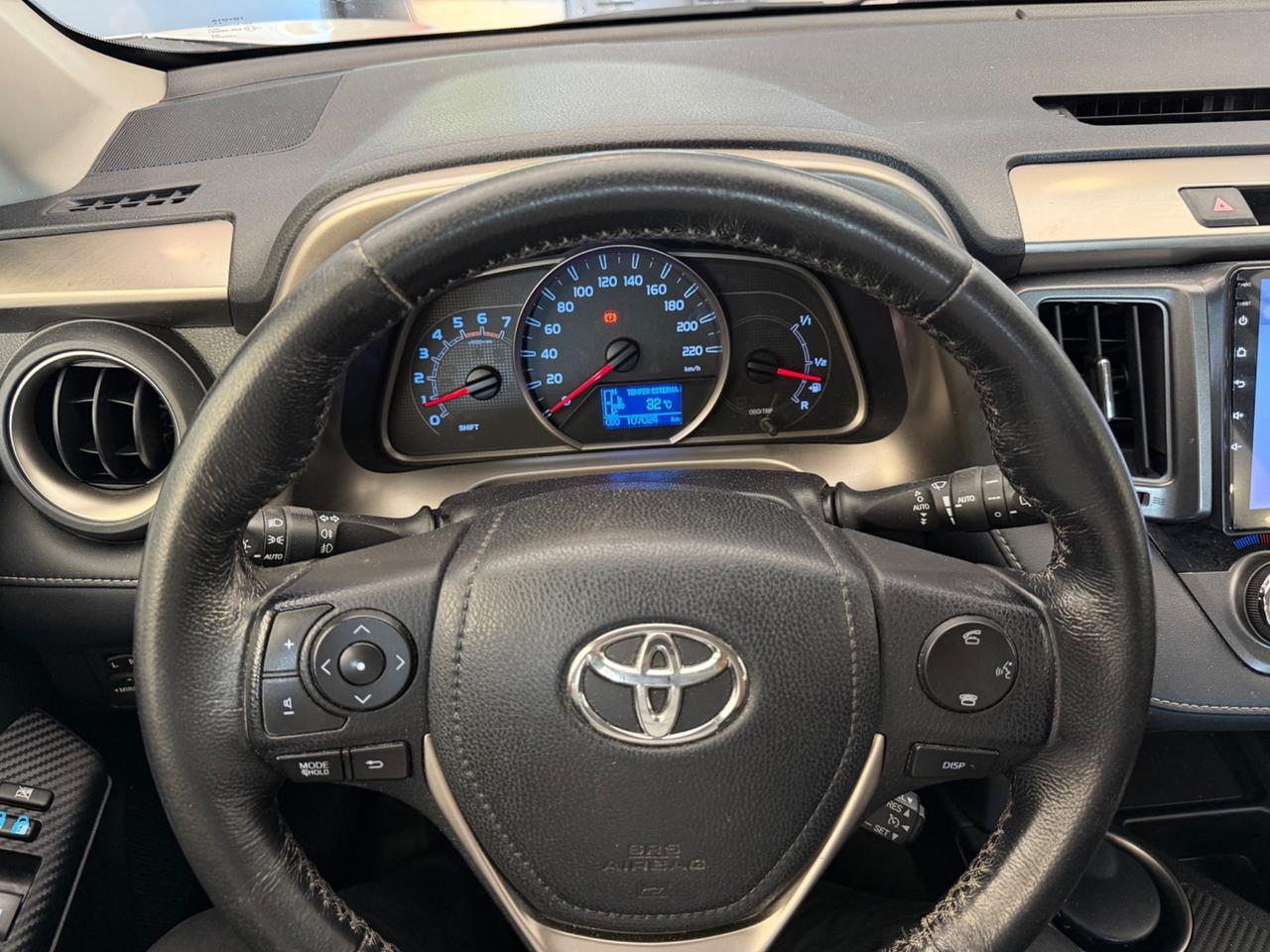 EX567MP TOYOTA RAV4 4A SERIE ('13'-'19') RAV4 2.0 D-4D 2WD STYLE WHITE ED. (91 KW)