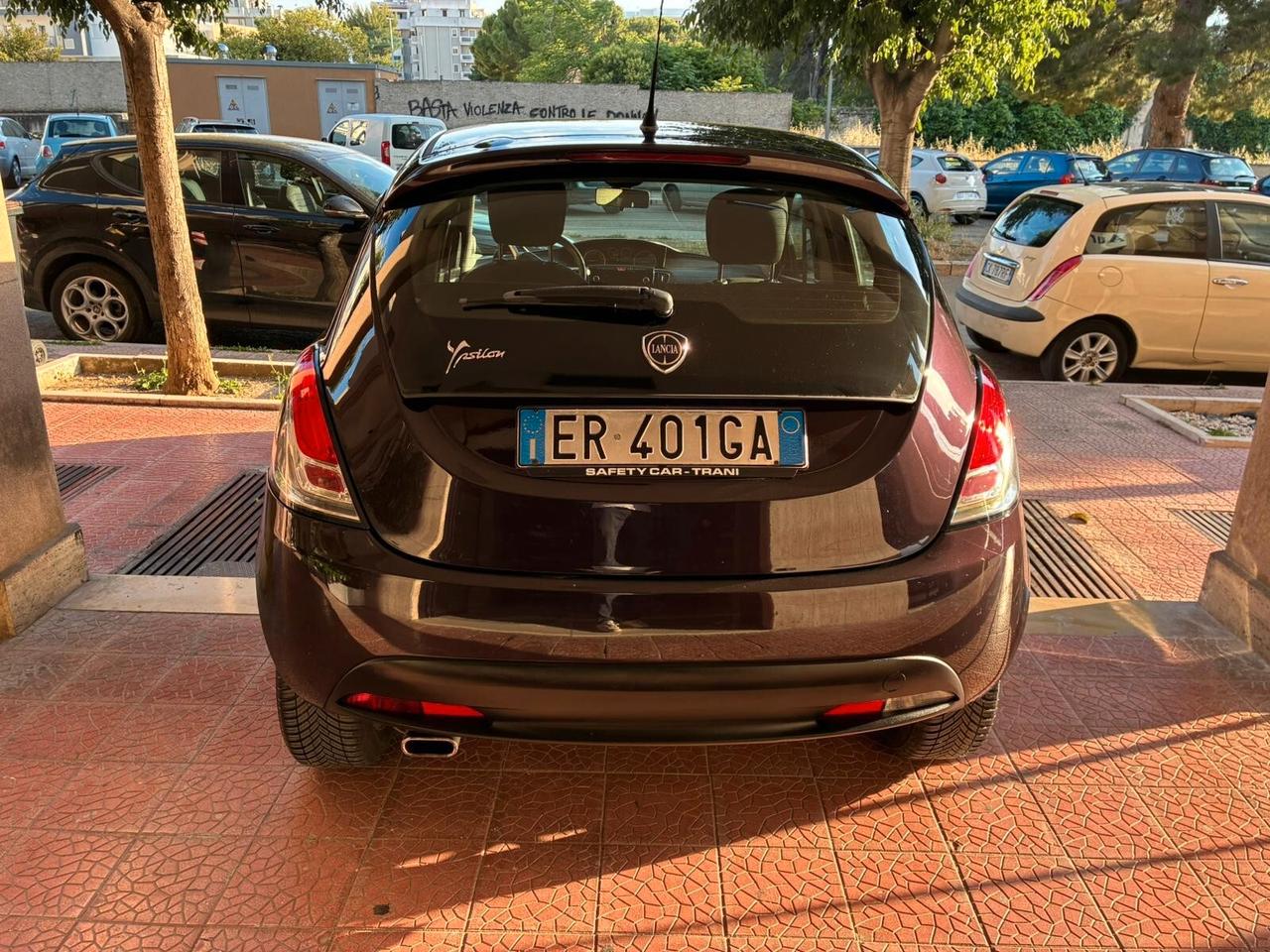 Lancia Ypsilon 1.3MJT 95CV 5p garantita-13