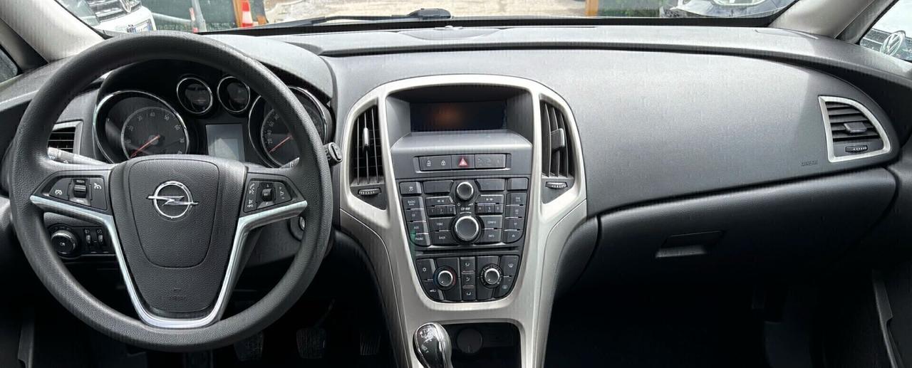 Opel Astra 1.4 100CV Sports Tourer Cosmo ok Neopatentati