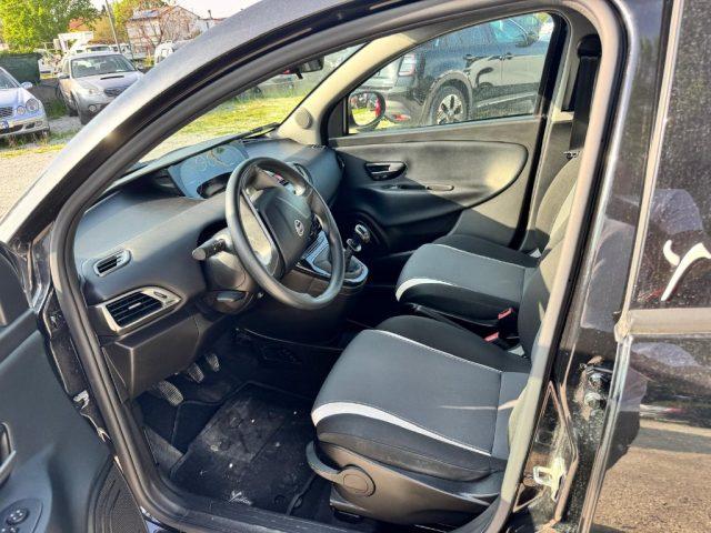 LANCIA Ypsilon 0.9 TwinAir 85 CV 5 porte Metano Ecochic Elefantin