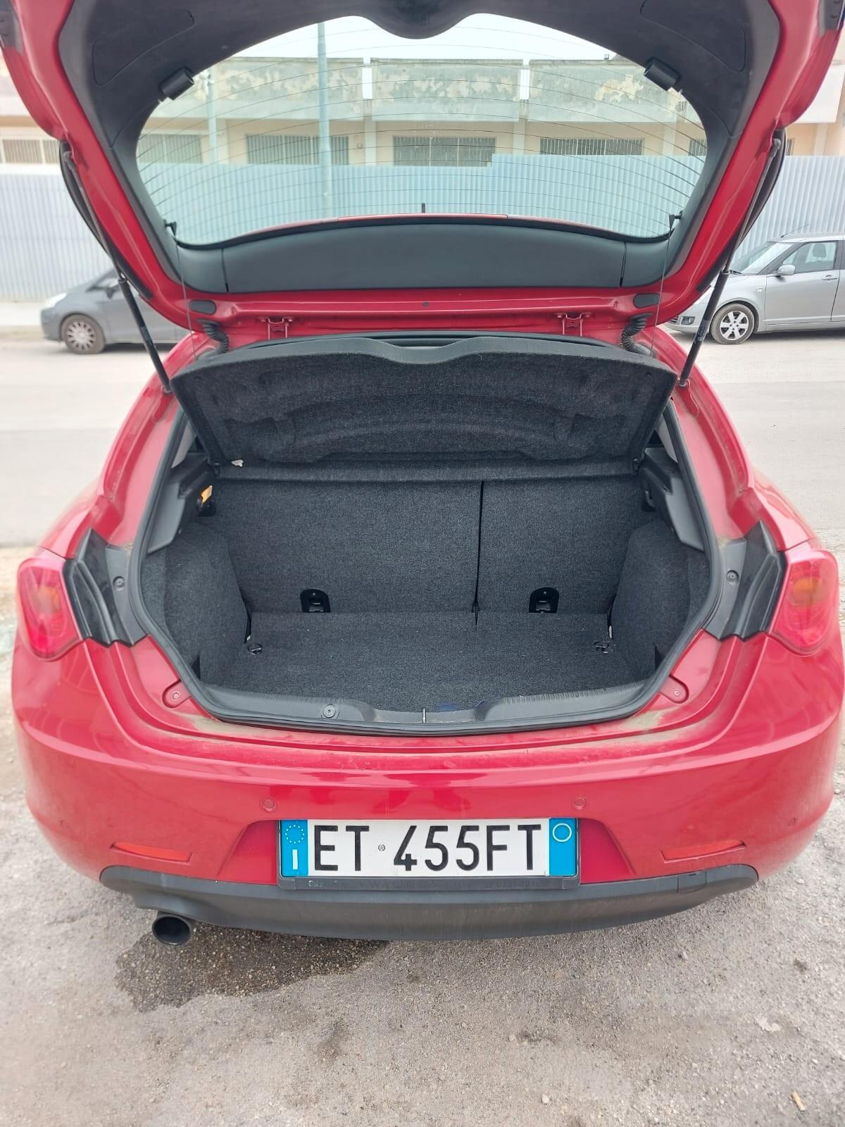 Alfa Romeo Giulietta Benzina