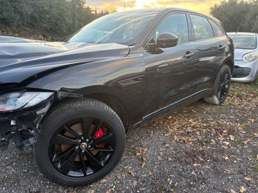 Jaguar F-Pace Incidentata