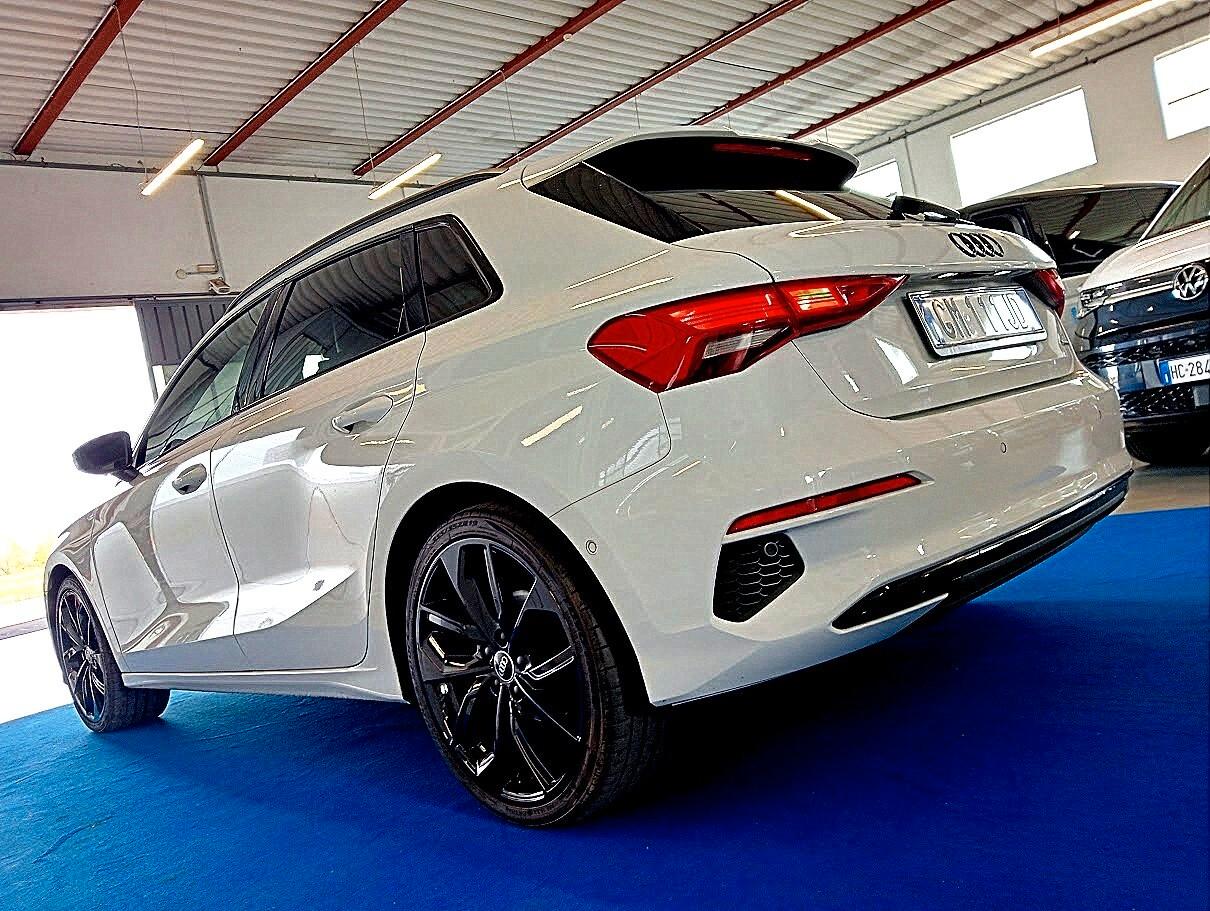 Audi A3 Sportback 40 2.0 TDI 200CV SLINE QUATTRO 19" IDENTITY BLACK