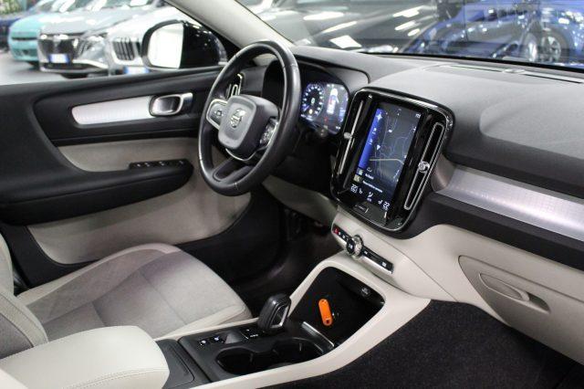 VOLVO XC40 2.0 D3 150 CV Momentum Pro Automatica