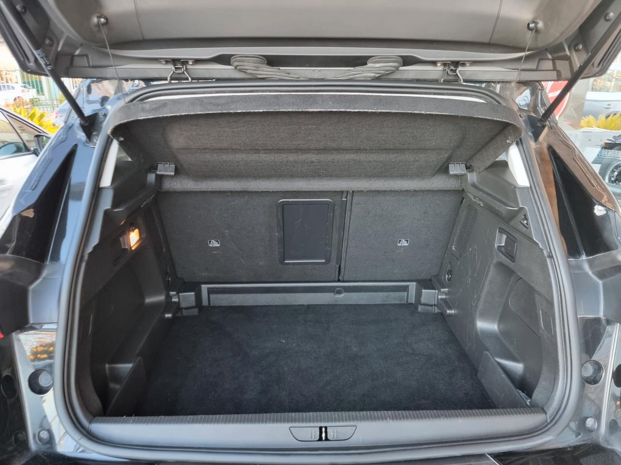 Opel Grandland X 1.5 diesel Ecotec Start&Stop aut. Business Ed.