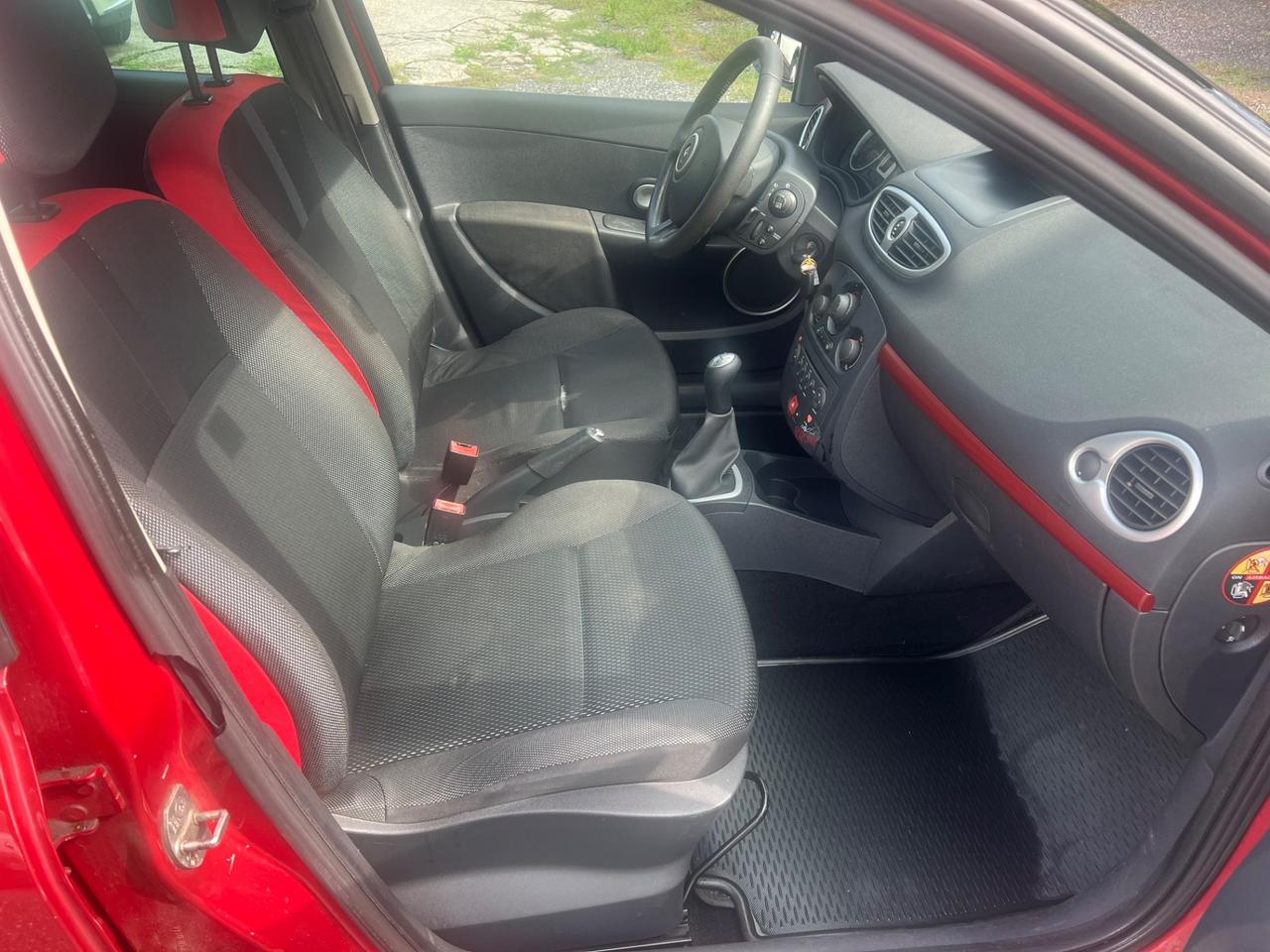 Renault Clio 1.2 16V 5 porte Rip Curl