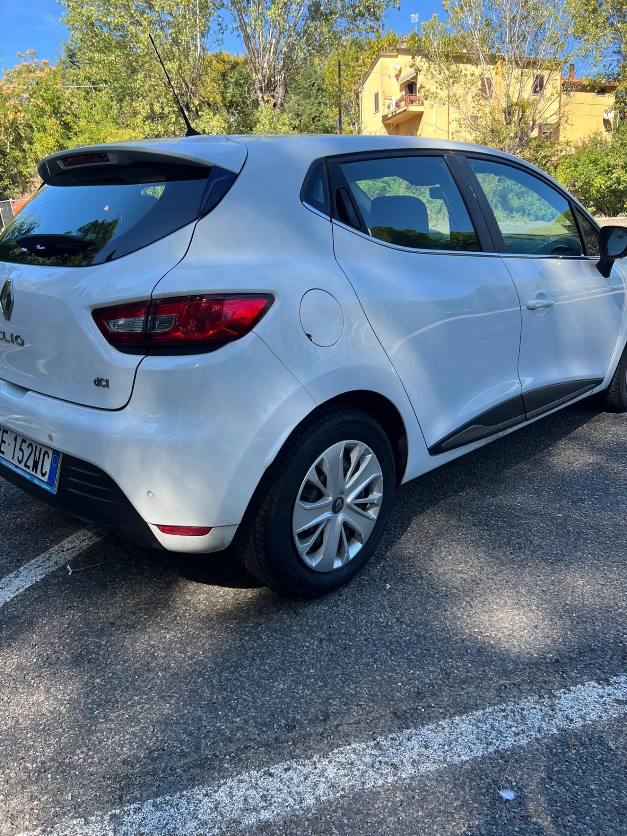 ADATTA PER NEOPATENTATI Renault Clio dCi 8V 75 CV Start&Stop 5 porte Energy Intens
