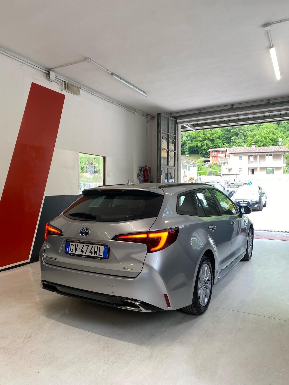 Toyota Corolla GR SPORT 1.8 Hybrid Touring Sports