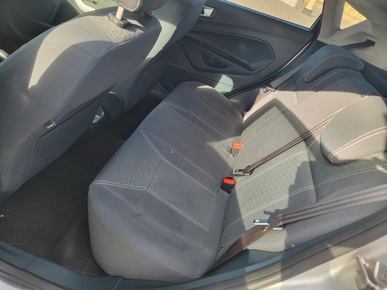 Ford Fiesta 1.4 GPL. BNZ. Titanium GARANZIA