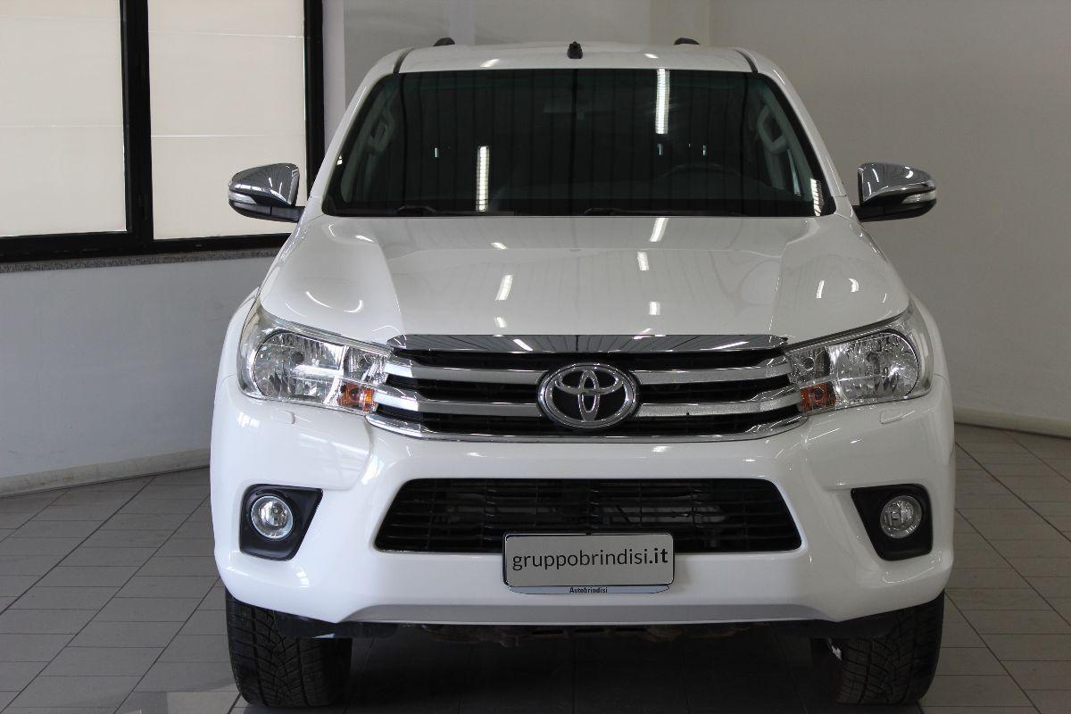 TOYOTA - HILUX 2,4 D-4D DOUBLE CAB LOUNGE 4WD