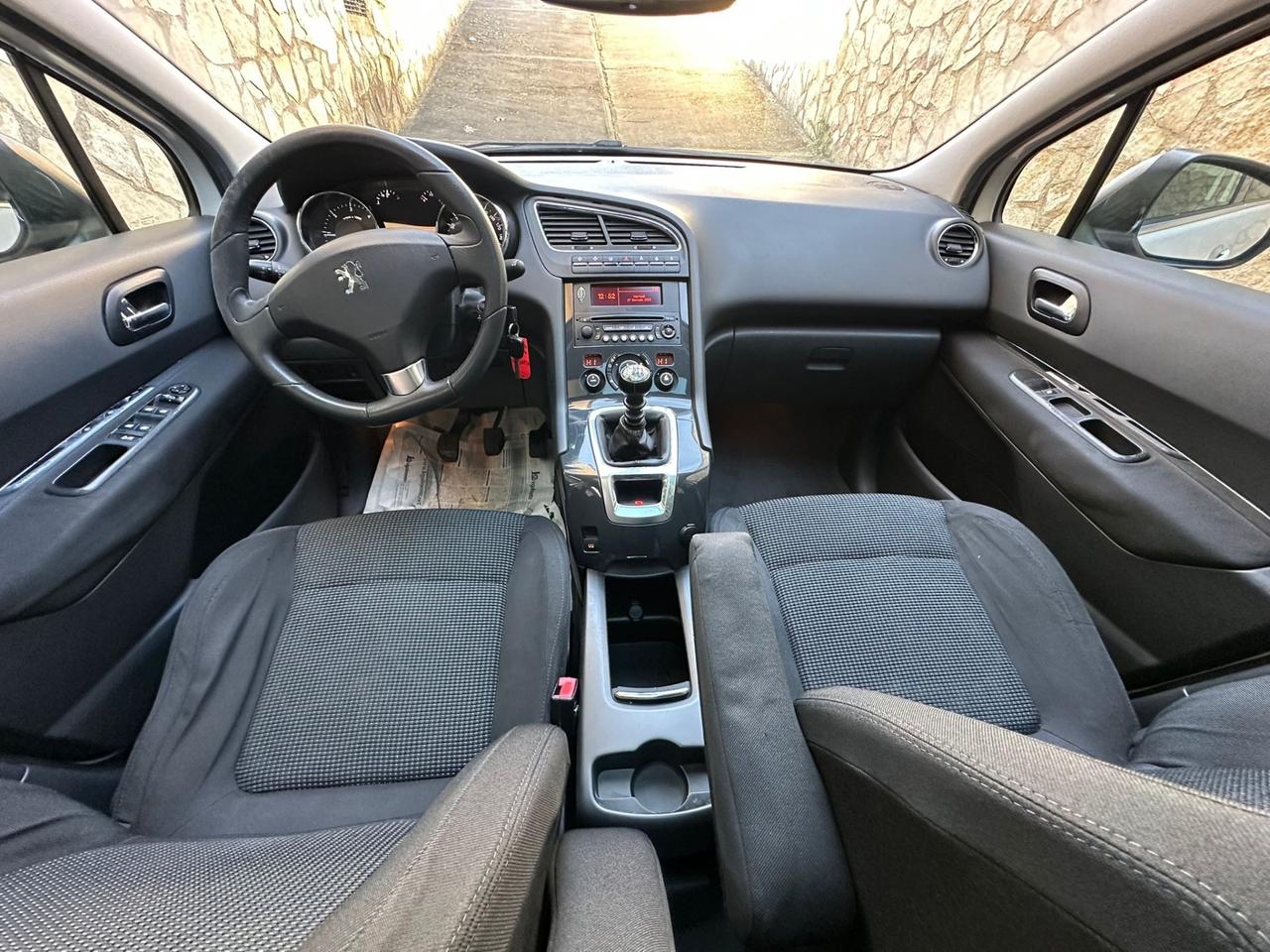 Peugeot 5008 1.6 VTi 120CV Tecno