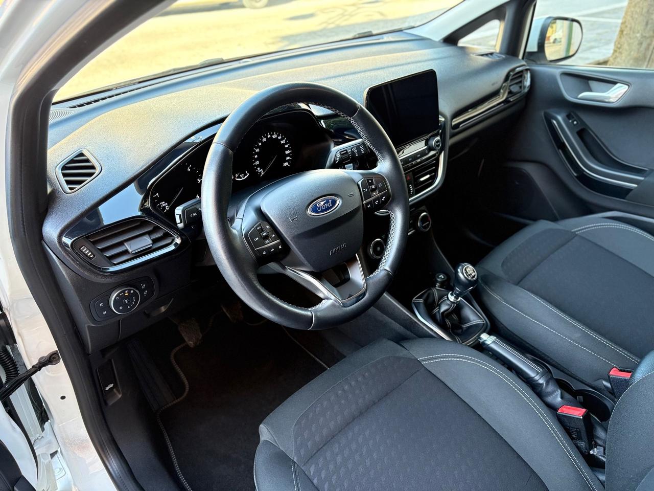 Ford Fiesta 1.5 EcoBlue 5P Titanium FULL/LED/NAV