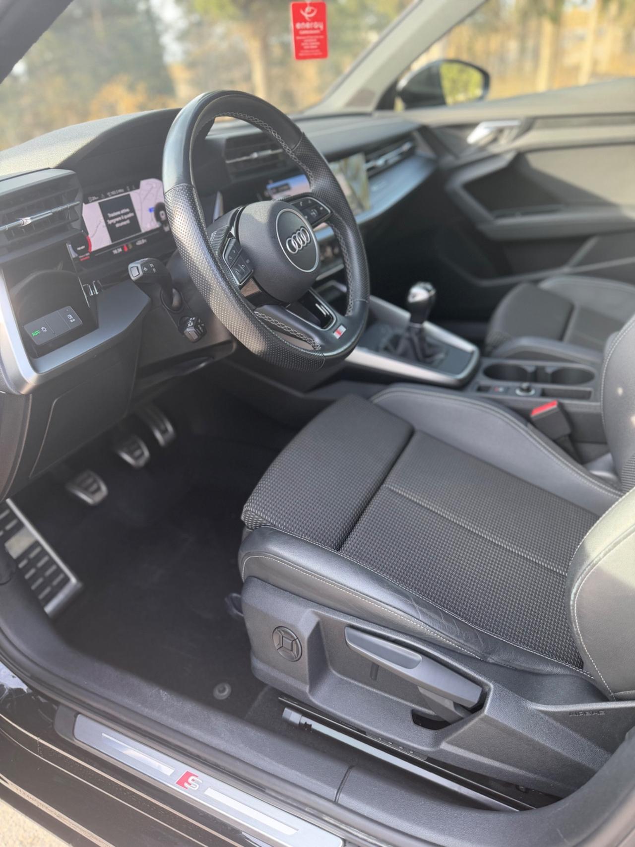 Audi A3 SPB 35 TDI S line edition IDENTITY BLACK
