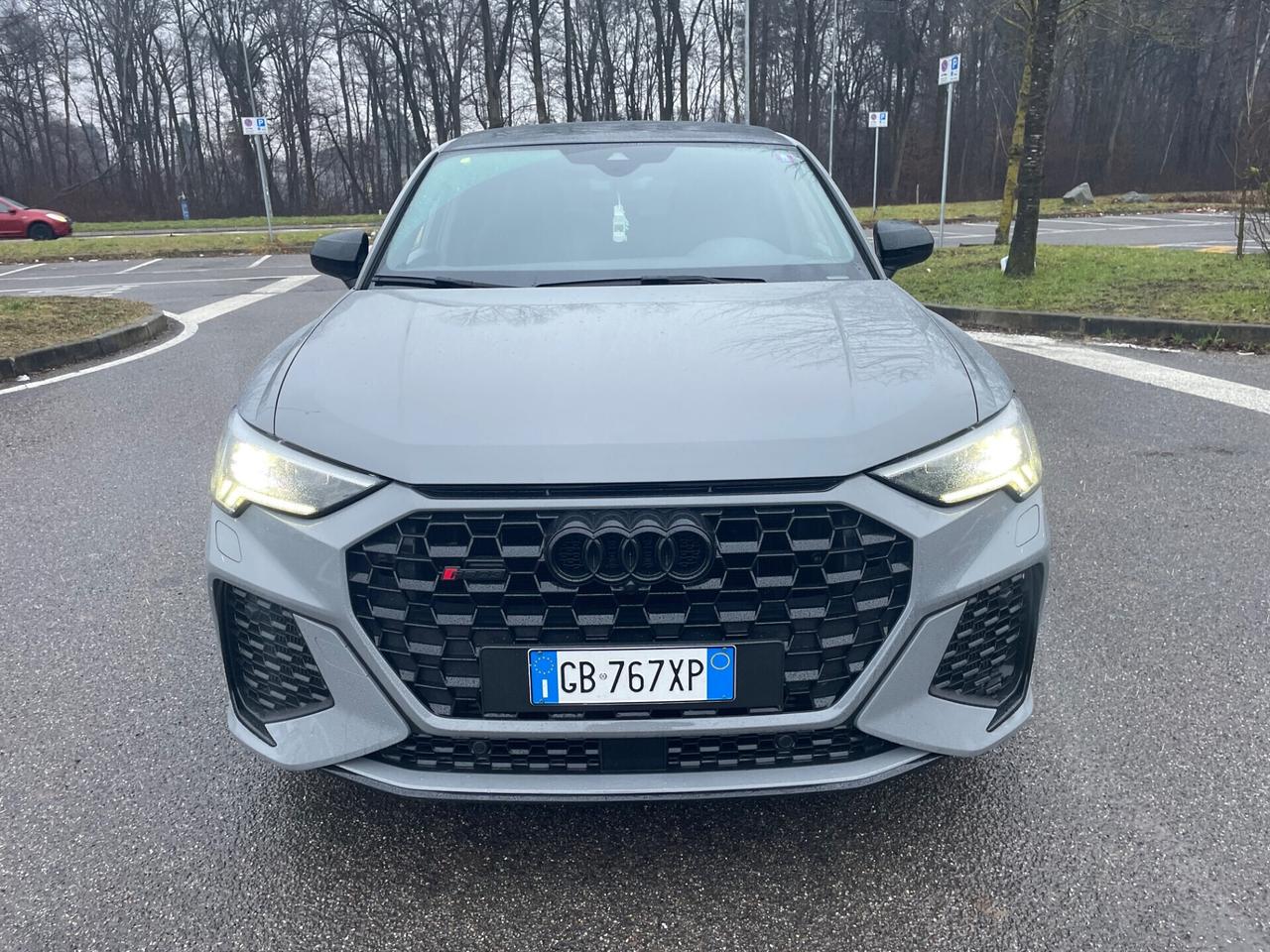 Audi RSQ3 SPB quattro*Automatik*Navi*Pelle