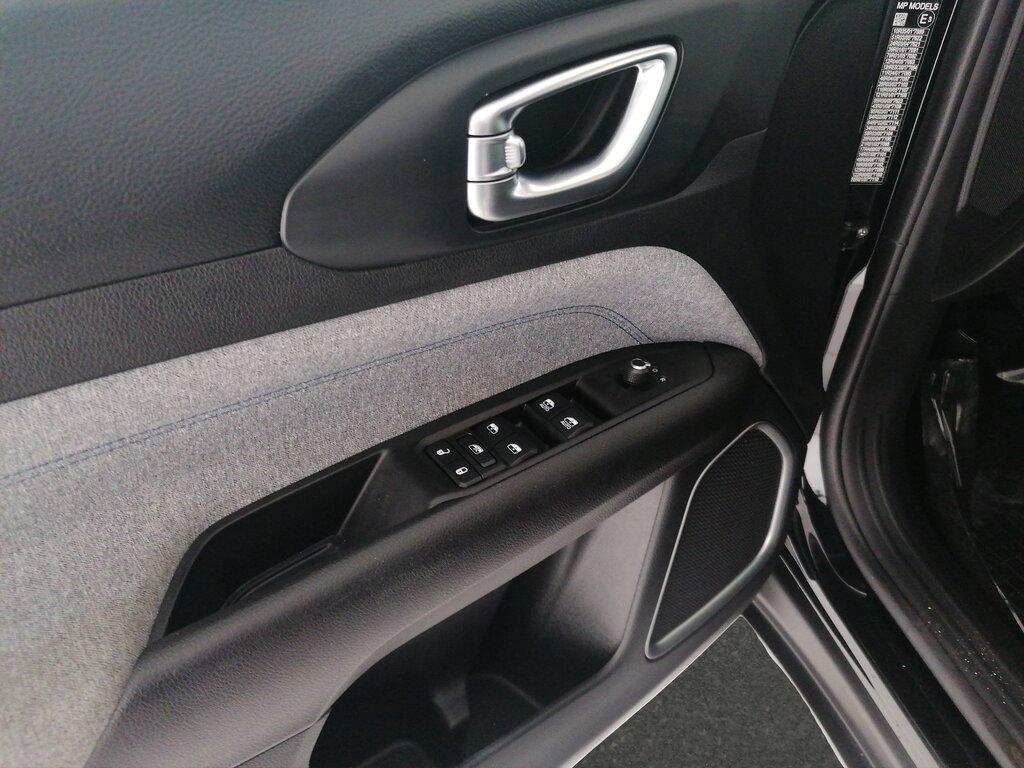 Jeep Compass 1.3 Turbo T4 PHEV Longitude 4xe AT6