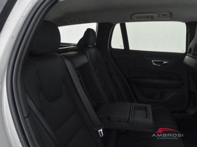 VOLVO V60 Cross Country D4 AWD Geartronic Business Plus
