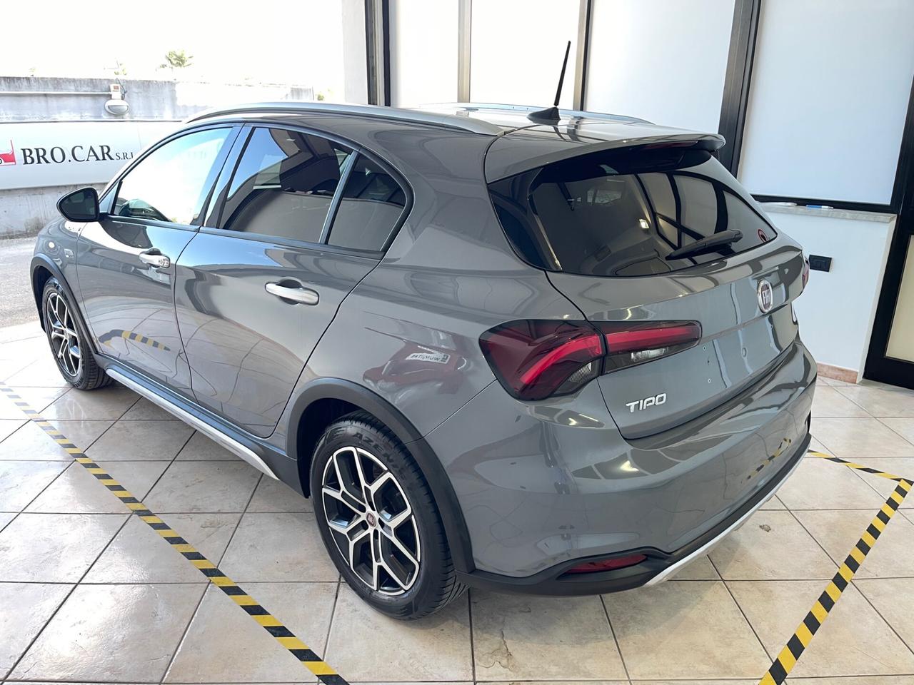 Fiat Tipo 1.0 5 porte Cross- NO VINCOLO DI FINANZIAMENTO