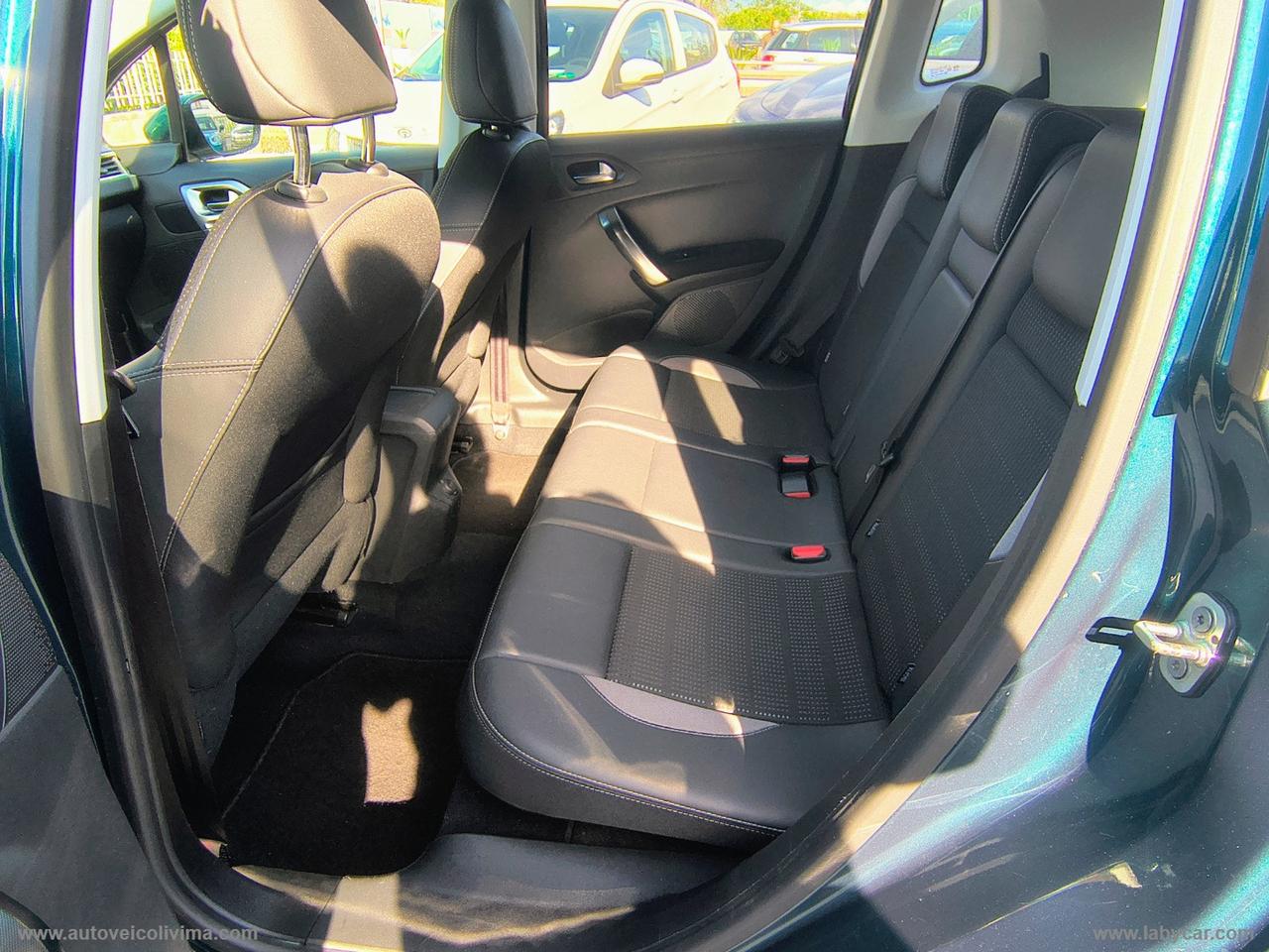 PEUGEOT 2008 BlueHDi 100 Allure