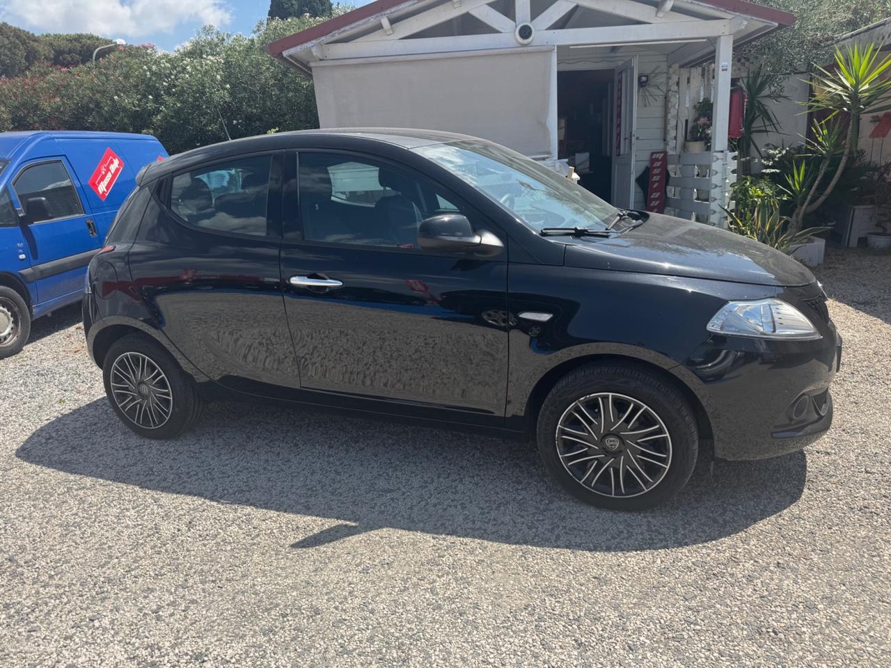 Lancia Ypsilon 1.0 FireFly 5 porte S&S Hybrid Silver Plus