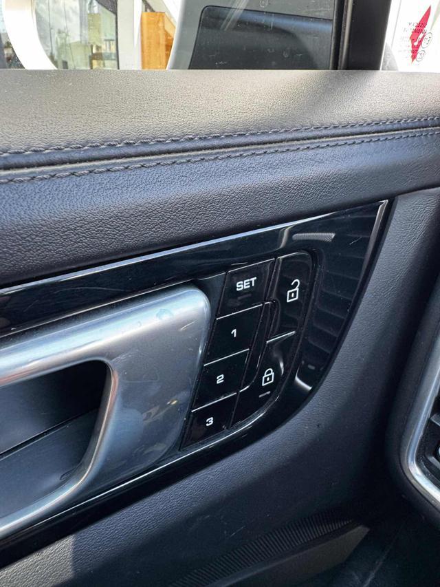 PORSCHE Cayenne Coupé 3.0 V6 E-Hybrid 462CV