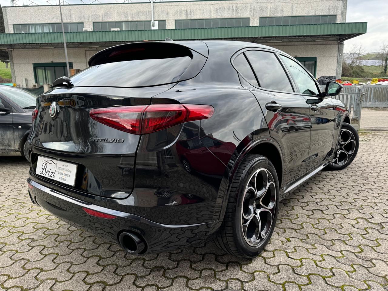 Alfa Romeo Stelvio 2.2 Turbodiesel 210 CV AT8 Q4 Veloce