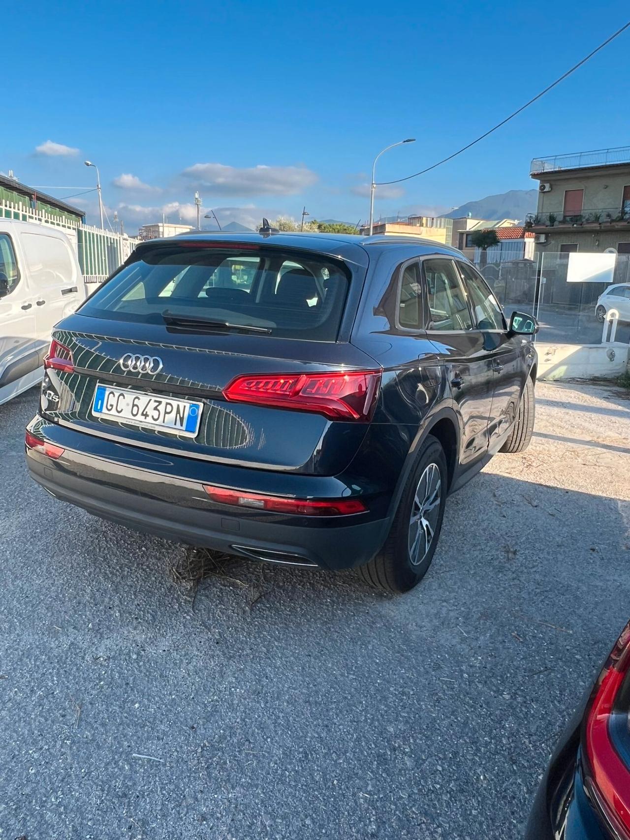 Audi Q5 30 TDI S tronic Business